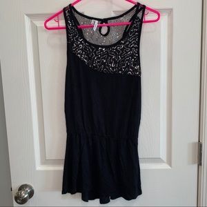 5/$15 - Studio Y black tunic tank with sequins‎ XS